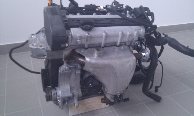 VW_1.4l_engine_0292.jpg